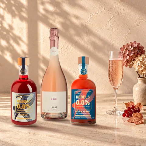 BOLLE Sparkling Rosé, REBELS 0.0% Rosso og REBELS 0.0% Dolce Spritz á ljósum steini